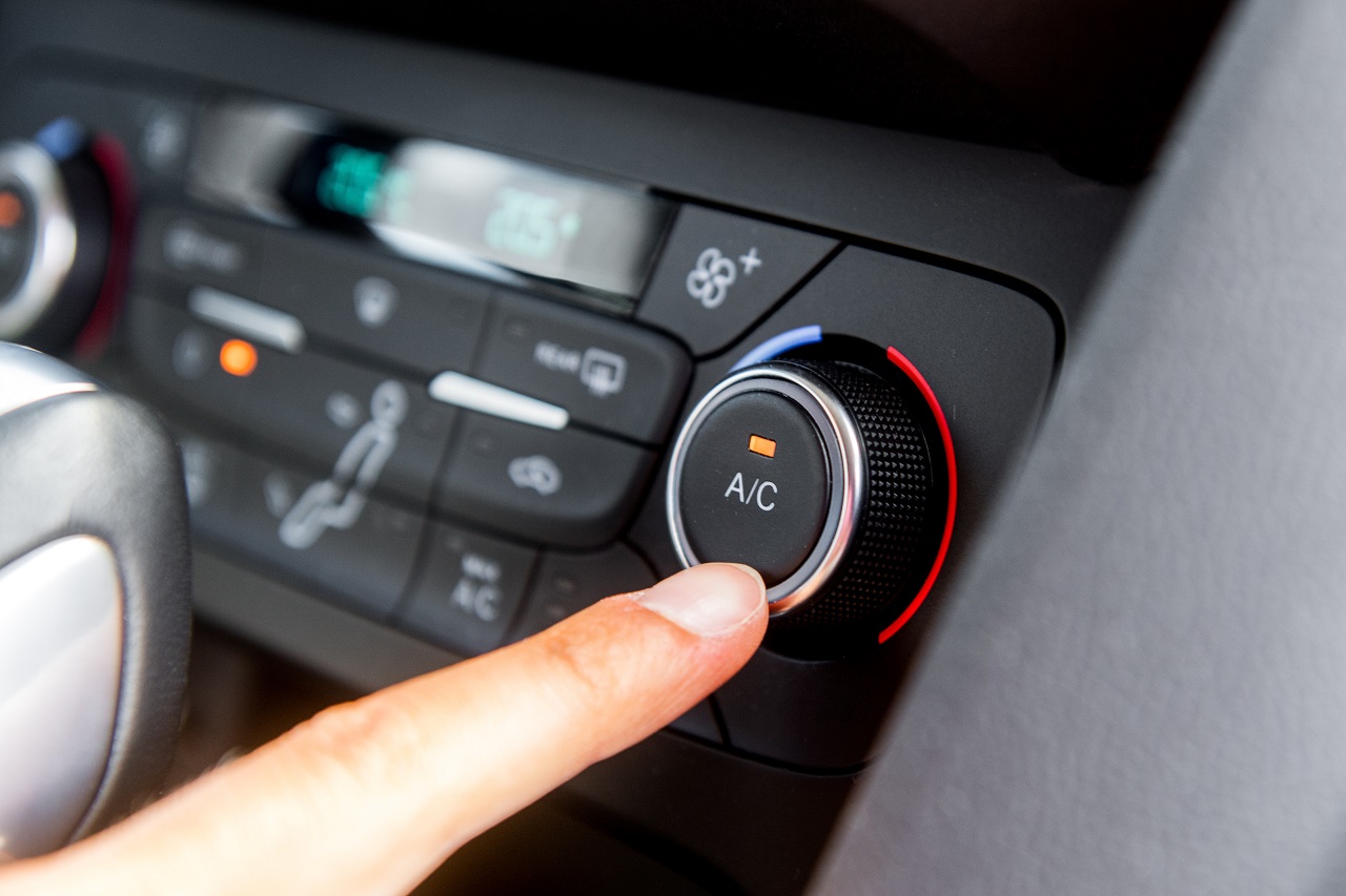 Jak często powinno się serwisować klimatyzację w samochodzie?